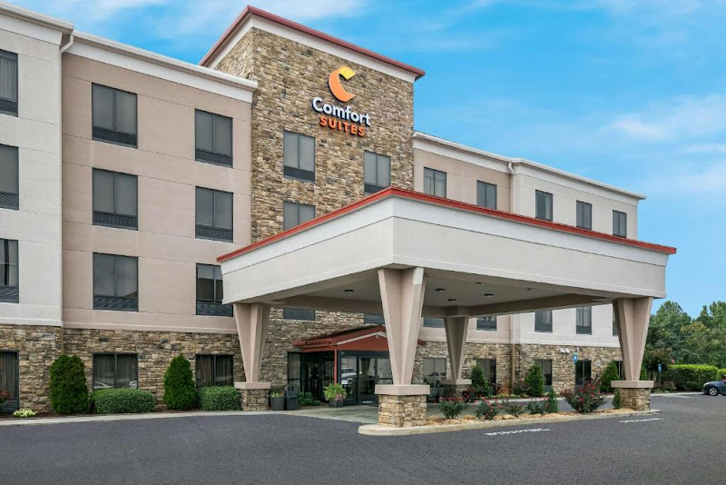 Comfort Suites Commerce - Hotels in Athens, GA