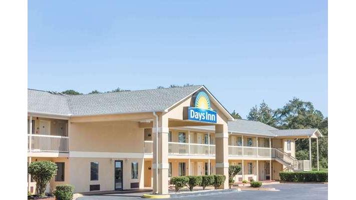 Days Inn by Wyndham Royston - Hotels in Athens, GA