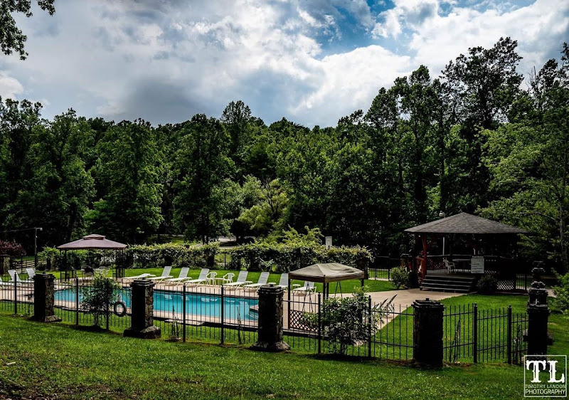 Forrest Hills Resort - Hotels in Athens, GA