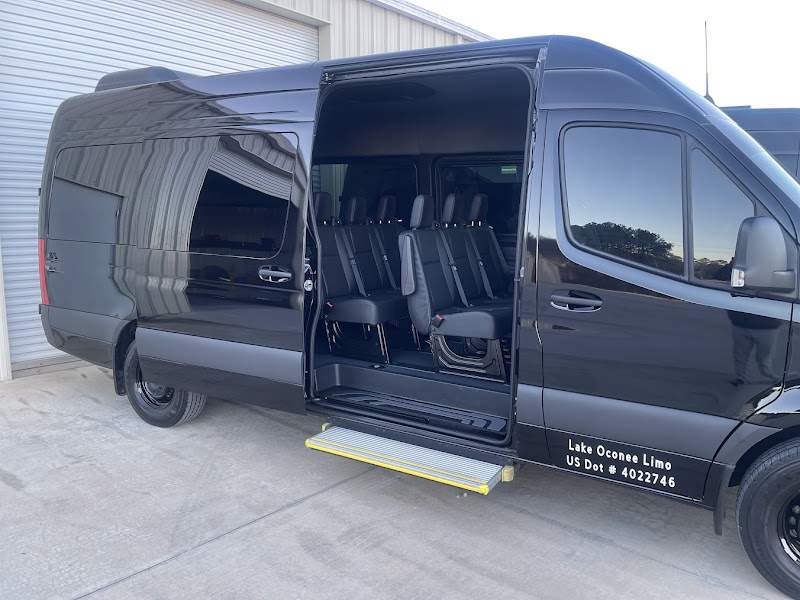 Lake Oconee Limo - Transportation in Athens, GA