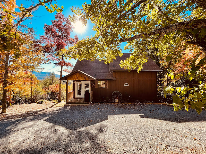 Laurel Mountain Cabins - Hotels in Athens, GA