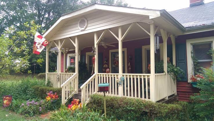 The Chicken Coop Bed 'n Breakfast