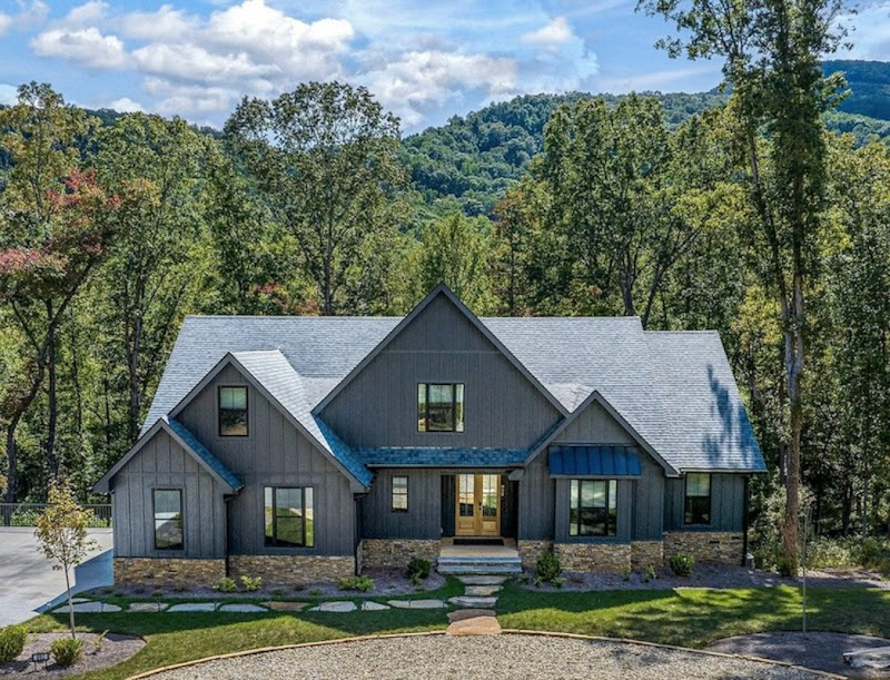 Yonah Mountain Farmhouse - Hotels in Athens, GA